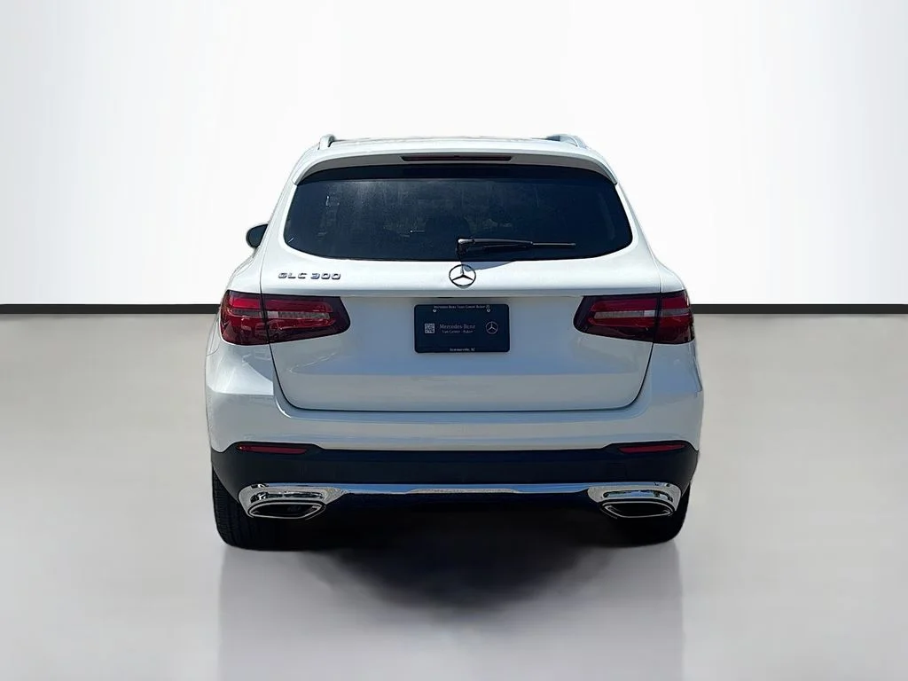 Used 2018 White Mercedes-Benz GLC 300 image 4