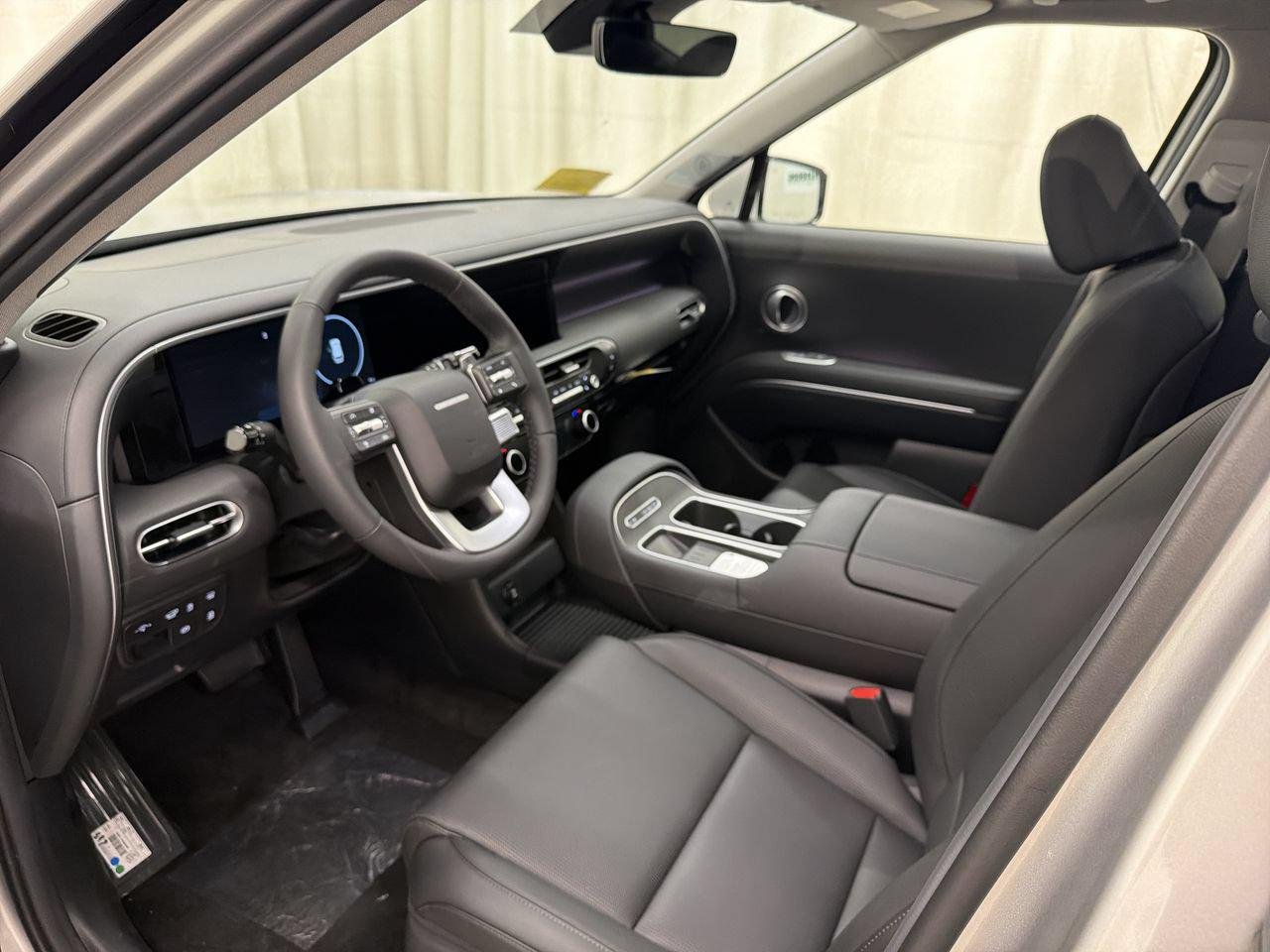 New 2027 Shimmering Silver Hyundai Limited AWD image 14