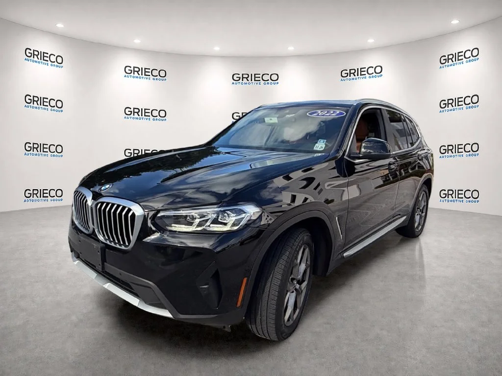 Used 2022 Jet Black BMW xDrive30i image 3