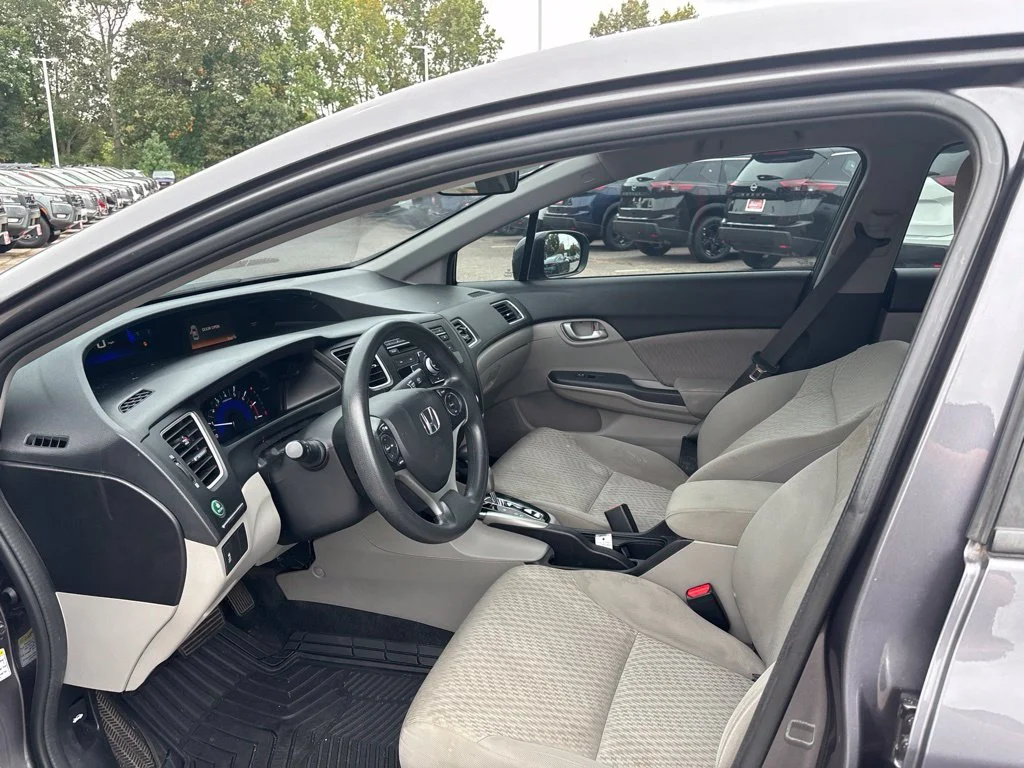 Used 2015 Gray Honda LX image 5