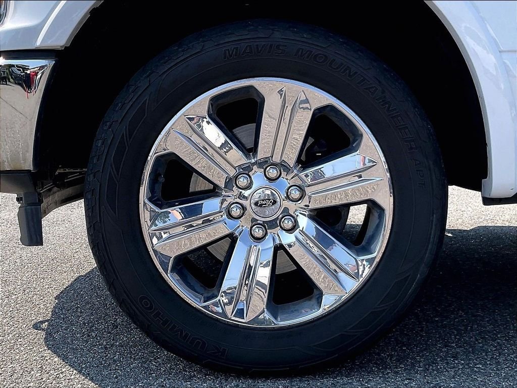 Used 2018 White Ford Lariat image 7