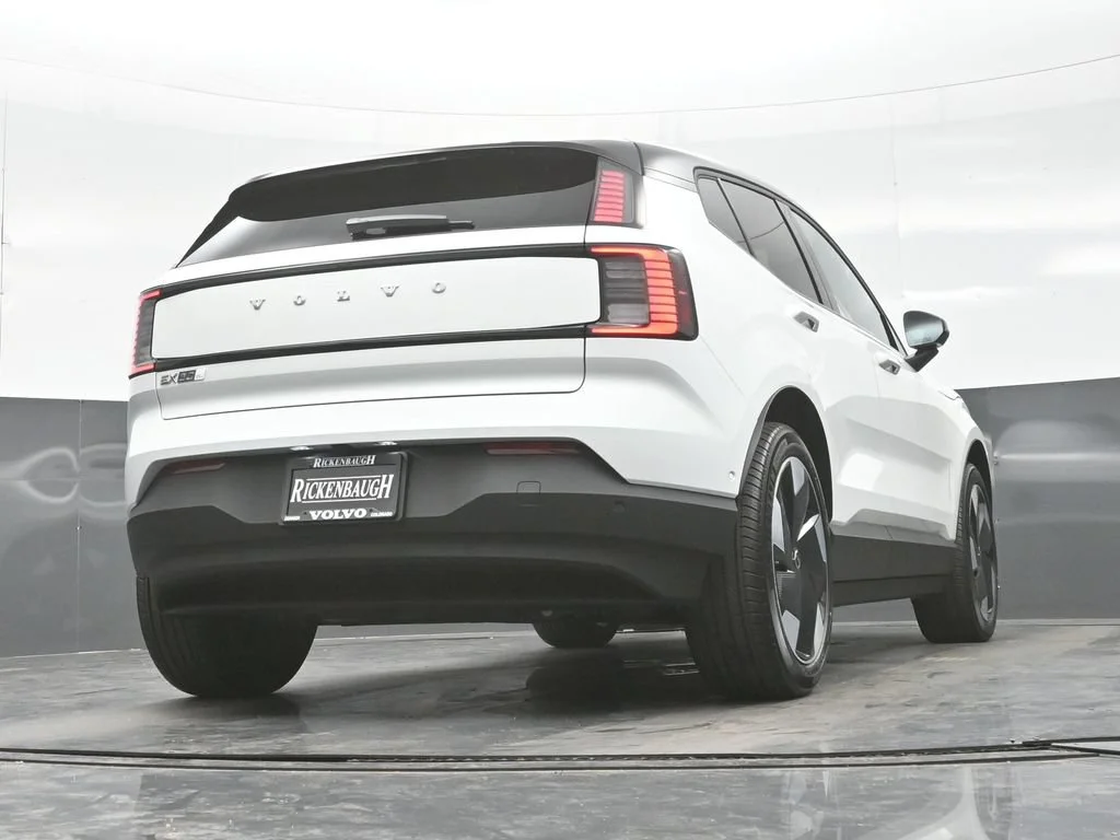 New 2026 Crystal White Volvo Twin Motor Performance Ultra image 36