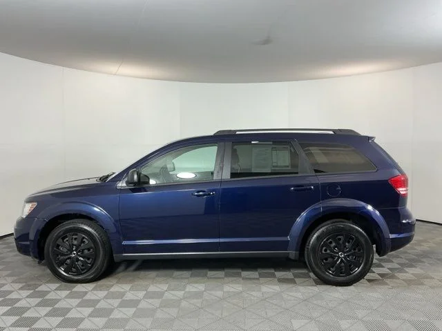 Used 2018 Blue Dodge SE image 8