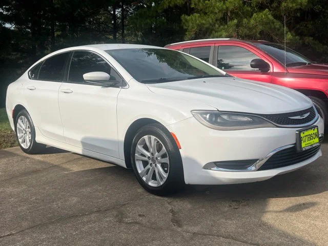 Used 2015 White Chrysler Limited image 14