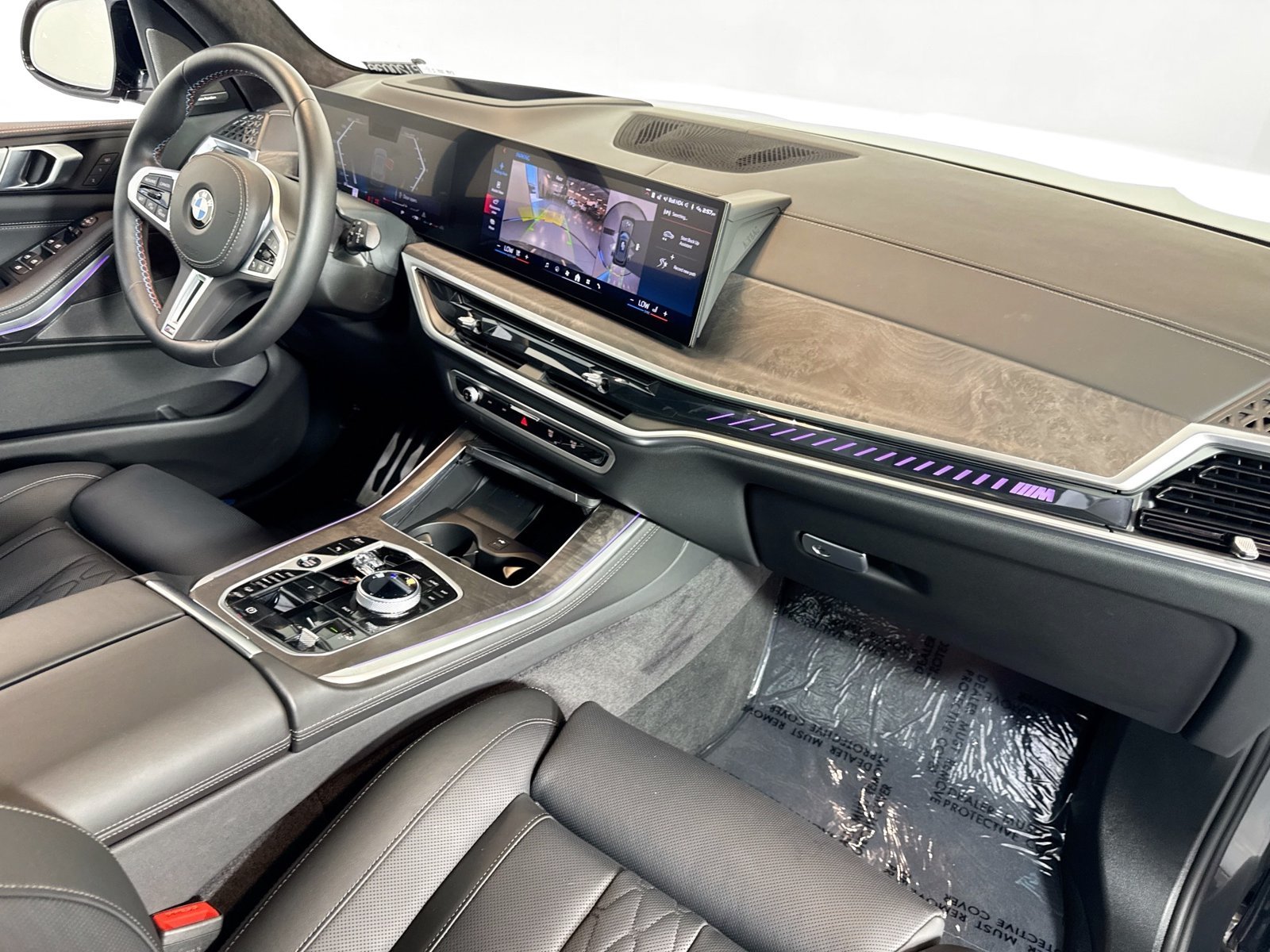 Used 2026 Dravit Grey Metallic BMW M60i image 29