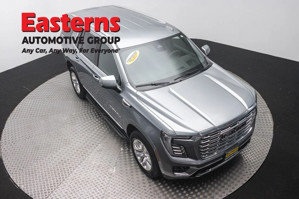 Used 2025 Silver GMC Denali image 3