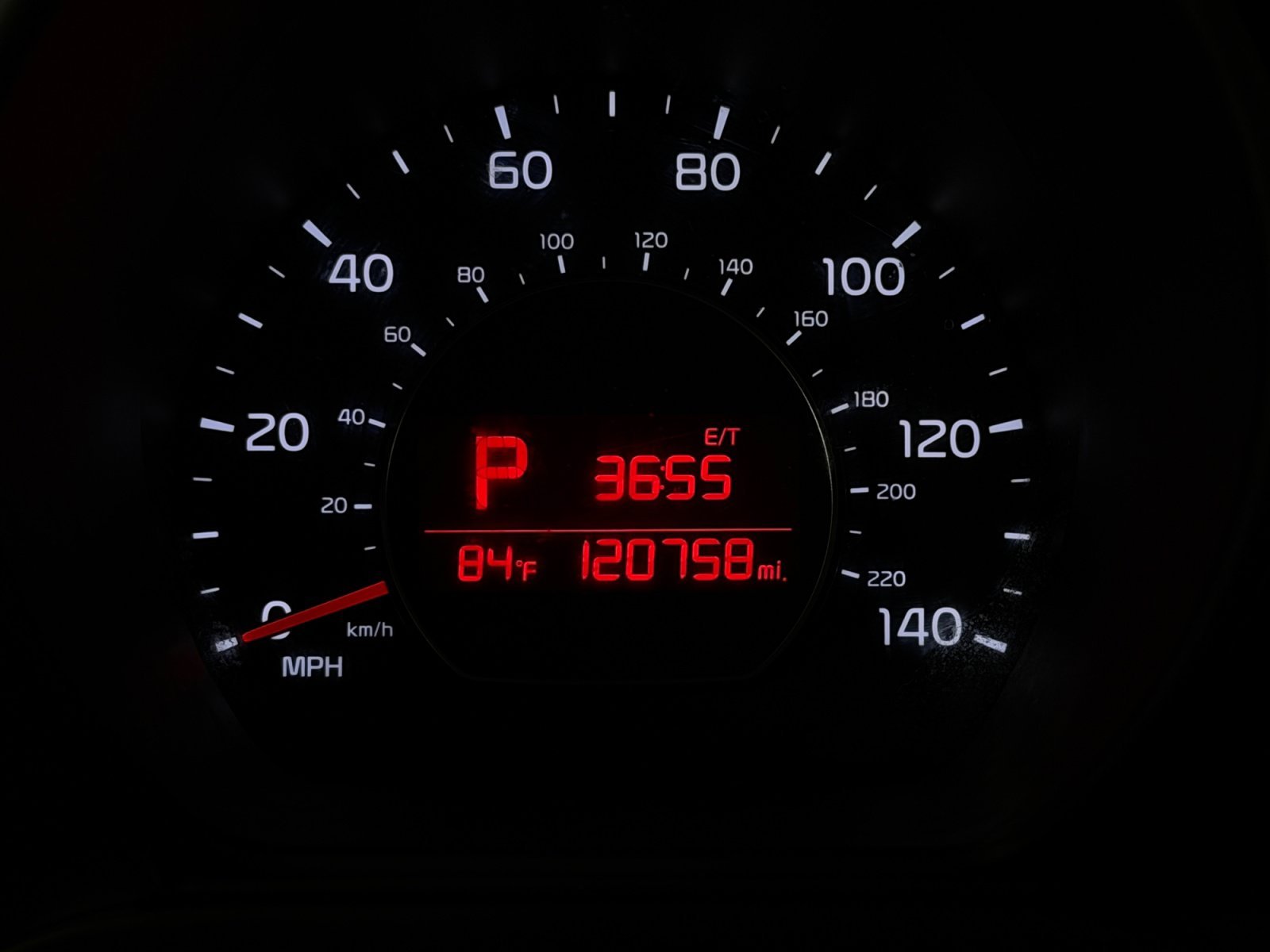 Used 2017 Clear White Kia  image 2