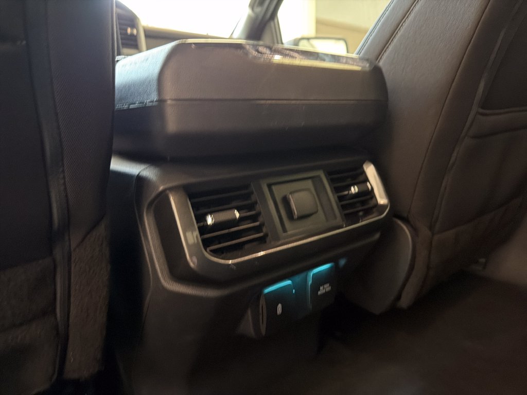 Used 2023 Black Metallic Ford XLT image 30