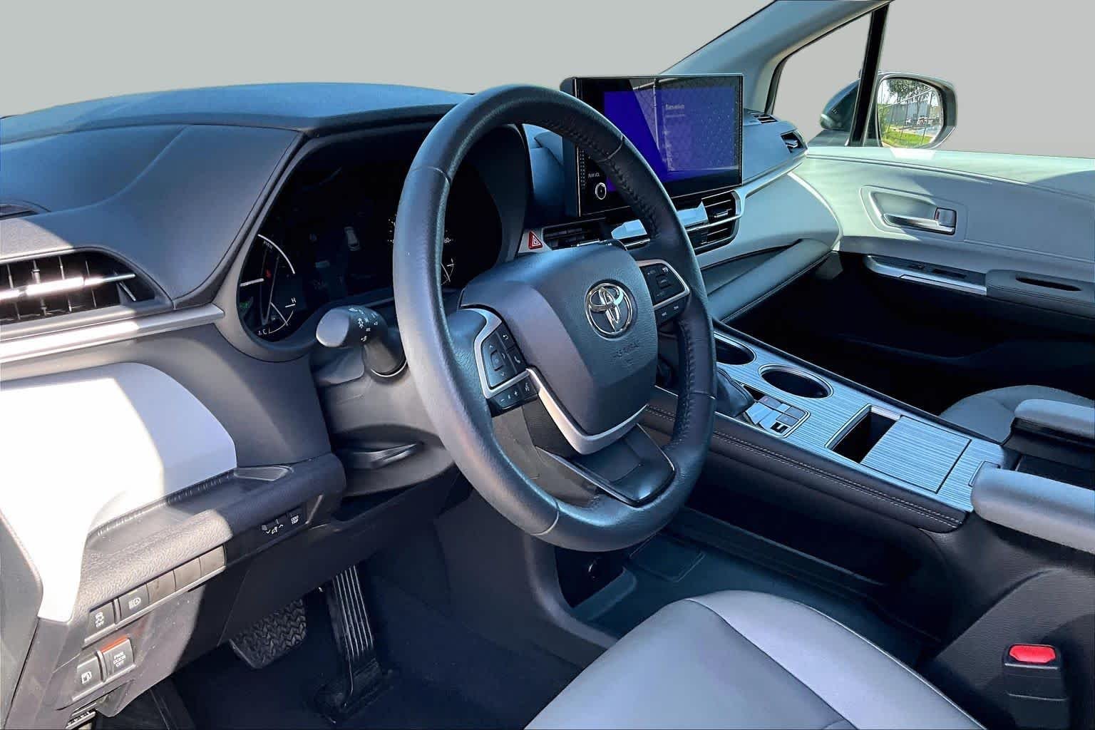 Used 2025 MAGNETIC GRAY METALLIC Toyota XLE Autono-MaaS image 17