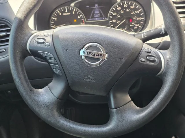 Used 2020 Gray Nissan S image 24