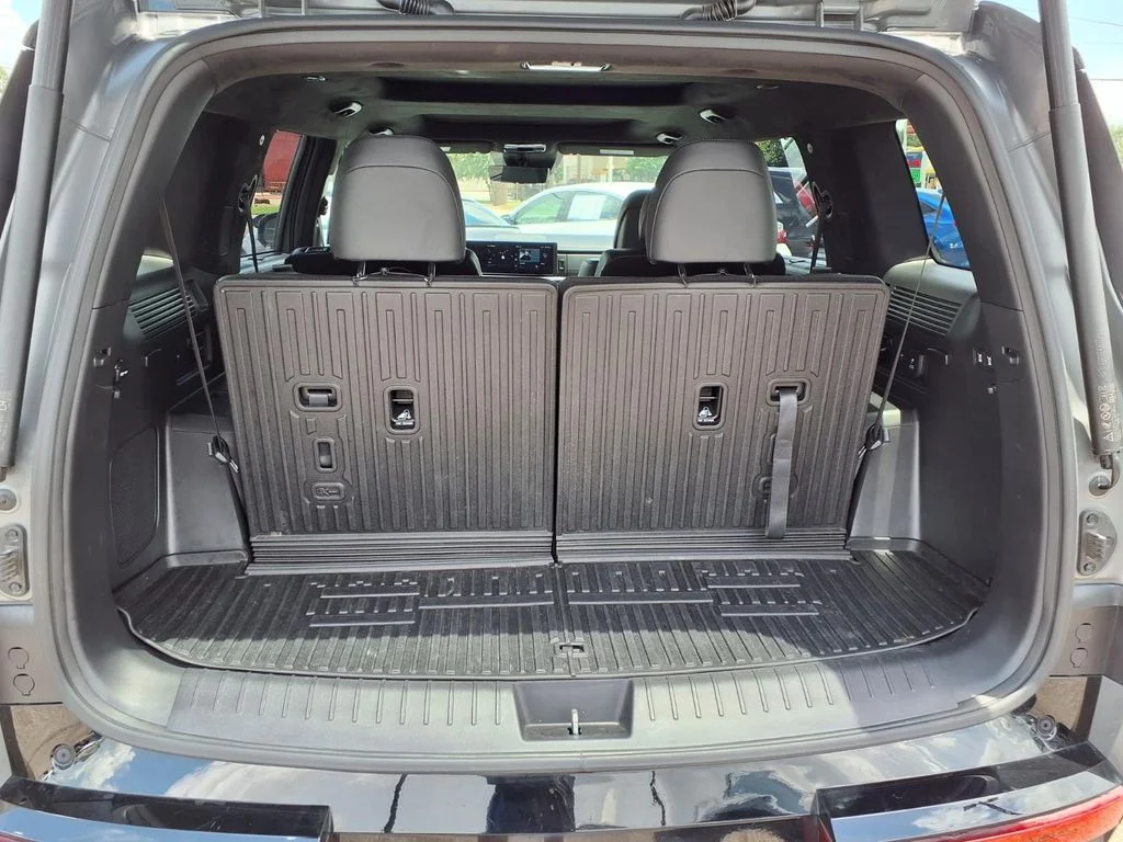 Used 2024 Gray Hyundai Calligraphy image 23