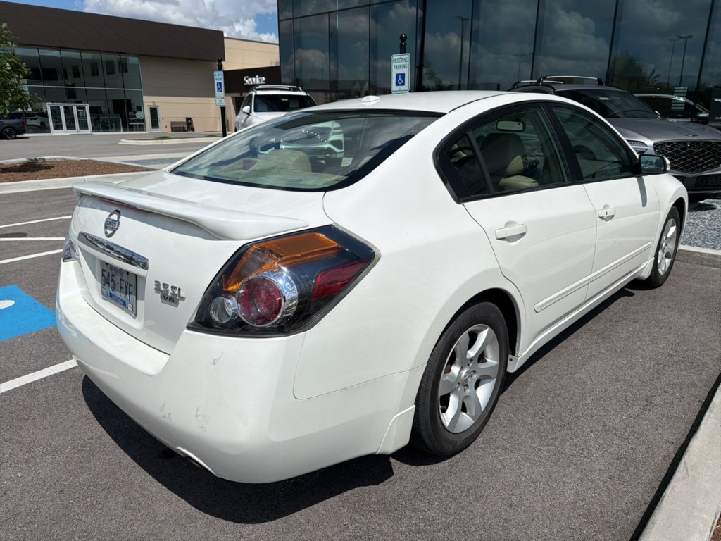 Used 2007 Winter Frost Nissan 3.5 SL image 8