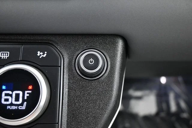 Used 2025 Blue Land Rover S image 25