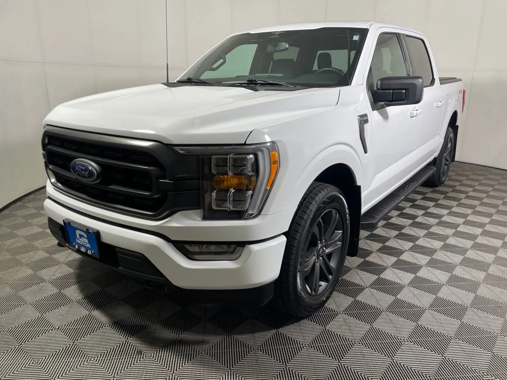 Used 2023 White Ford XLT image 4