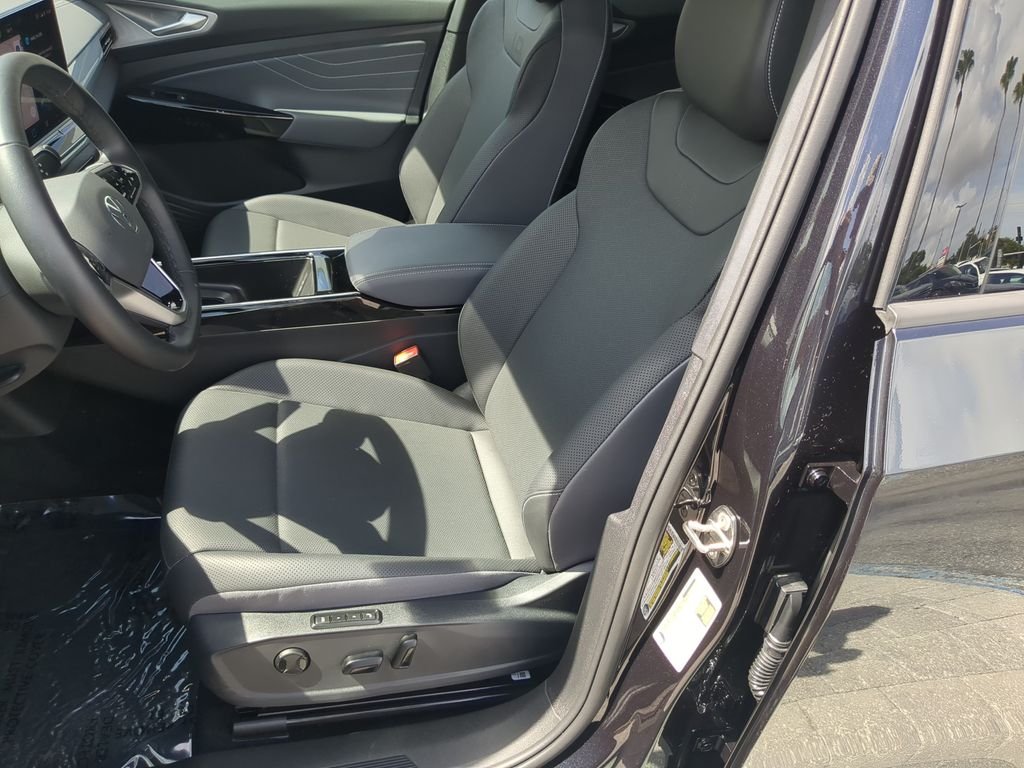 Certified Used 2024 Black Volkswagen Pro S image 20