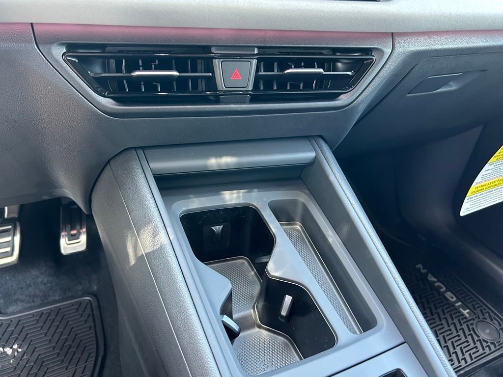 New 2026 Green Volkswagen 2.0T SE R-Line Black image 32