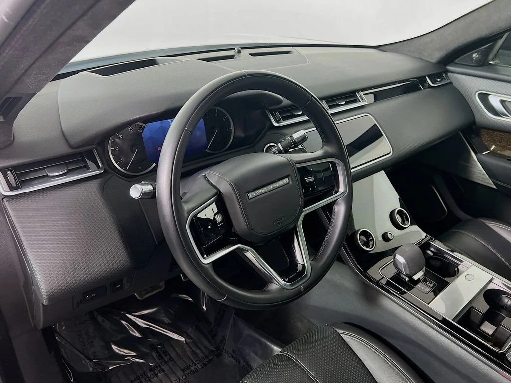 Used 2023 Fuji White Land Rover HST image 9