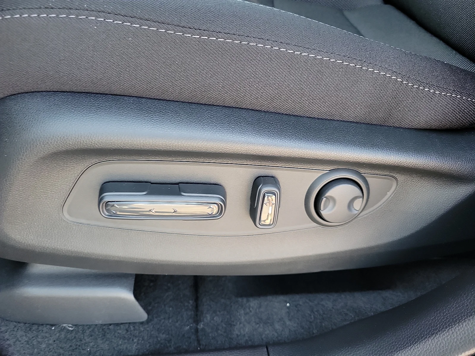 New 2026 Platinum White Pearl Honda EX AWD image 20
