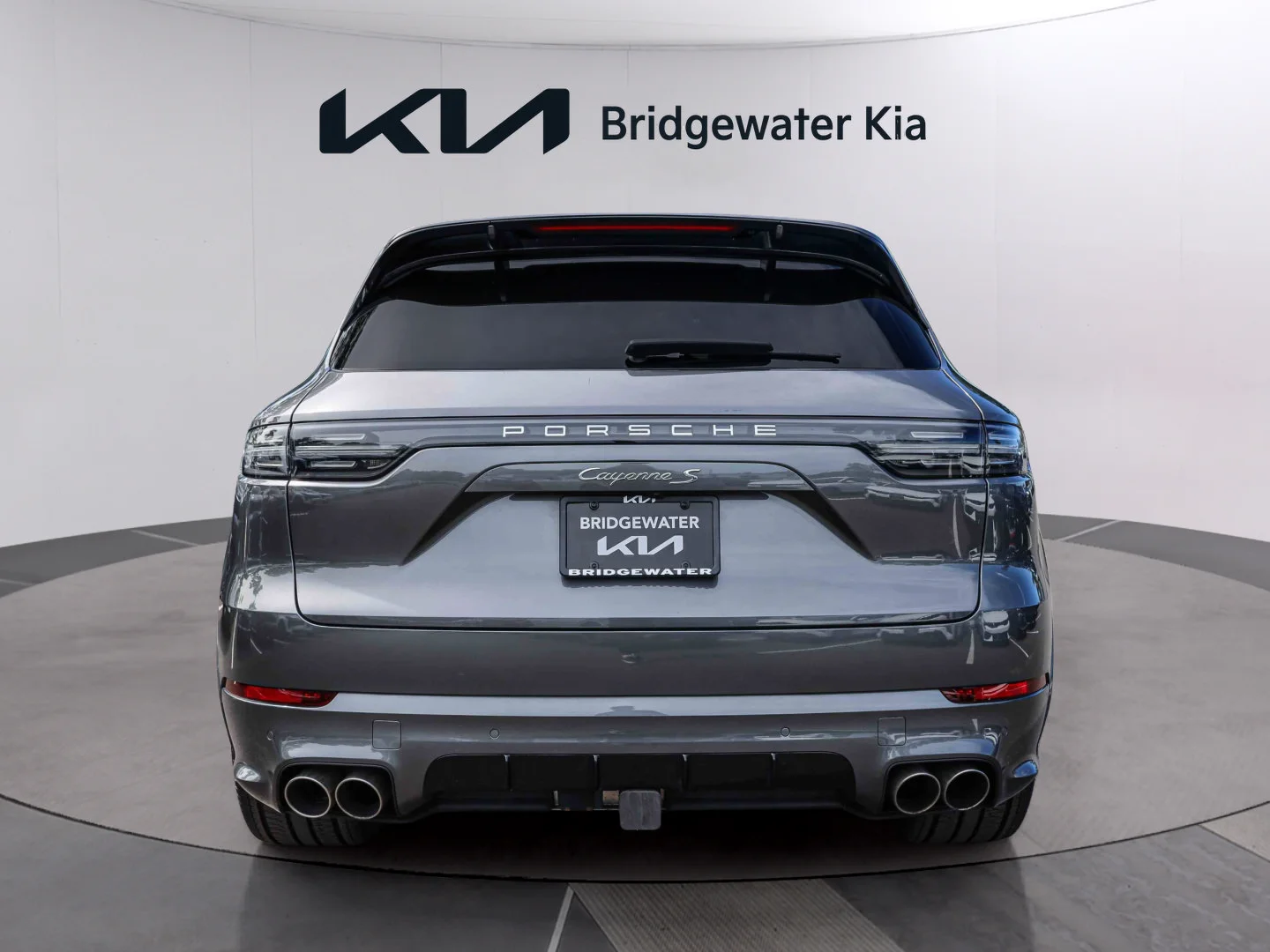 Used 2022 Gray Porsche  image 5