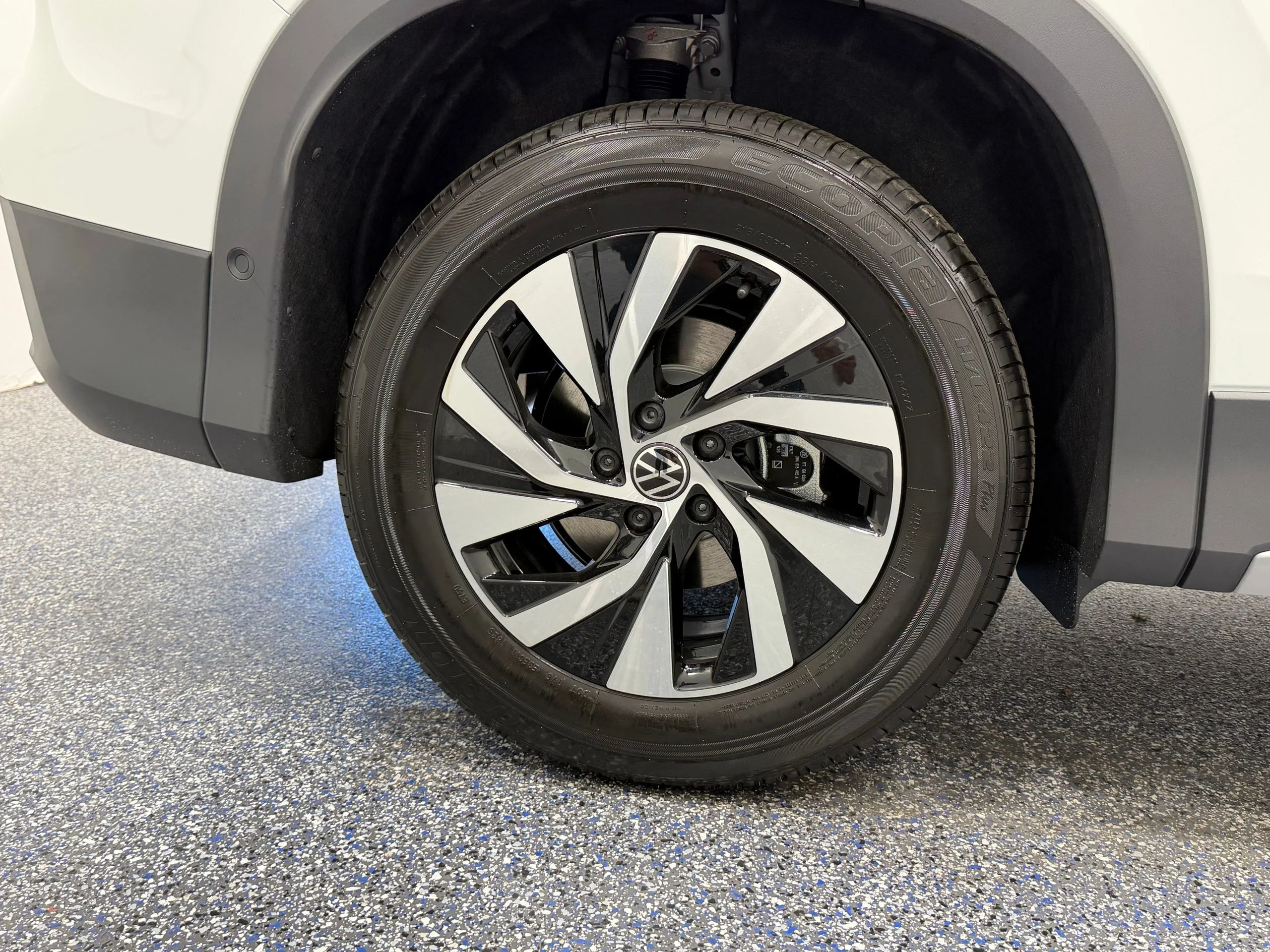 New 2026 White Volkswagen 2.0T S image 13