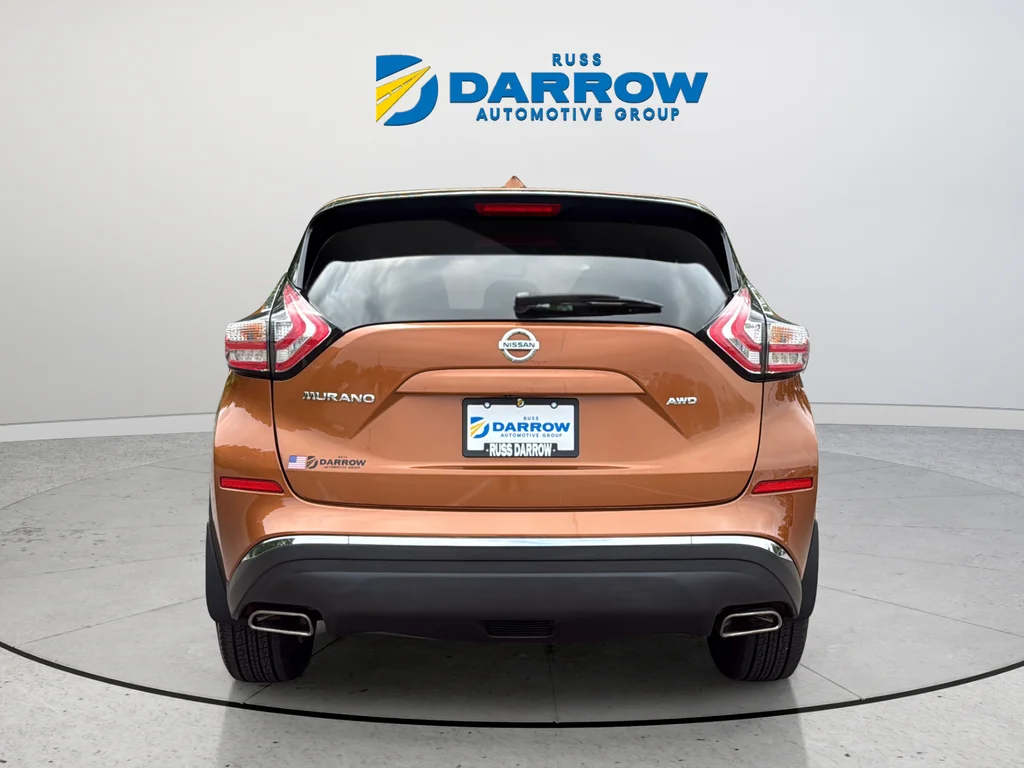 Used 2015 Orange Nissan S image 4