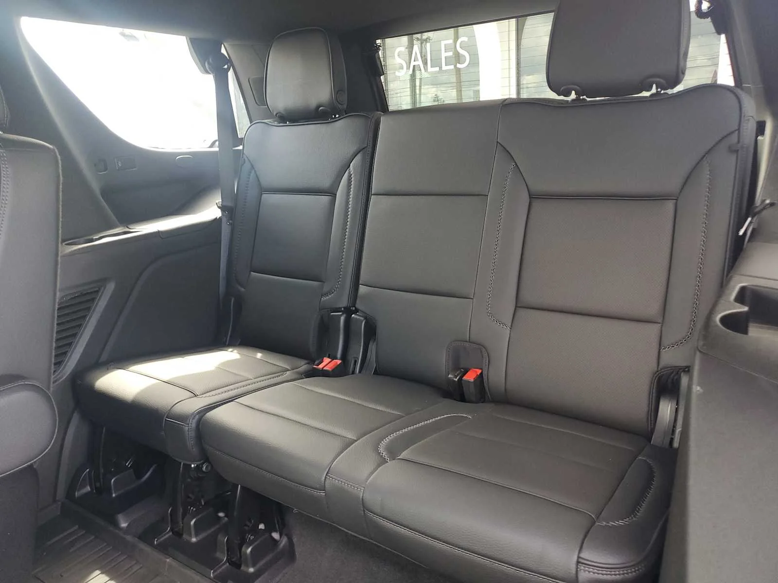 Used 2023 TITANIUM RUSH METALLIC GMC Denali image 26