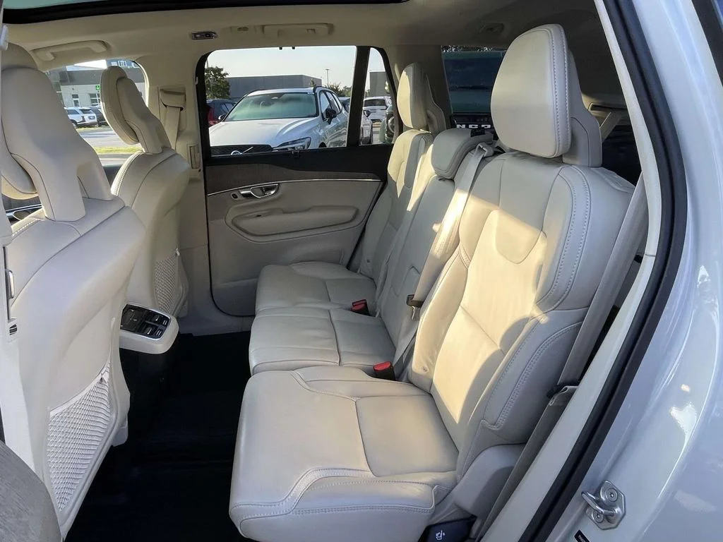 Used 2021 Birch Light Metallic Volvo Inscription image 3