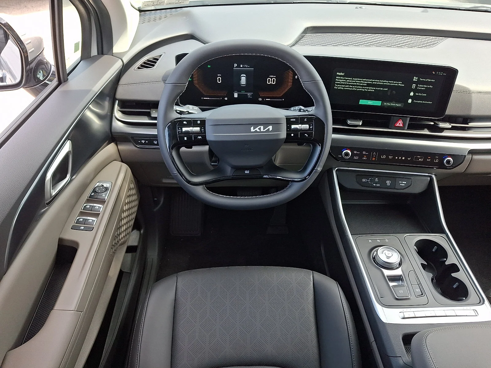 New 2027 White Kia LXS image 9