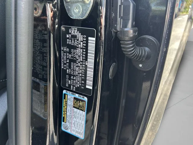 Used 2024 Black Kia SX image 40