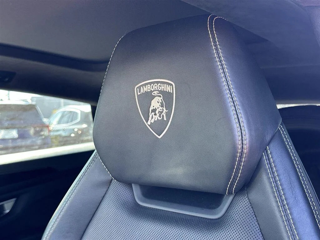 Used 2021 BALLOON WHITE PEARL LAMBORGHINI  image 11