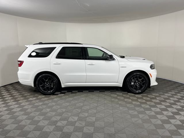 New 2026 White Knuckle Clearcoat Dodge GT Plus HEMI V8 image 4
