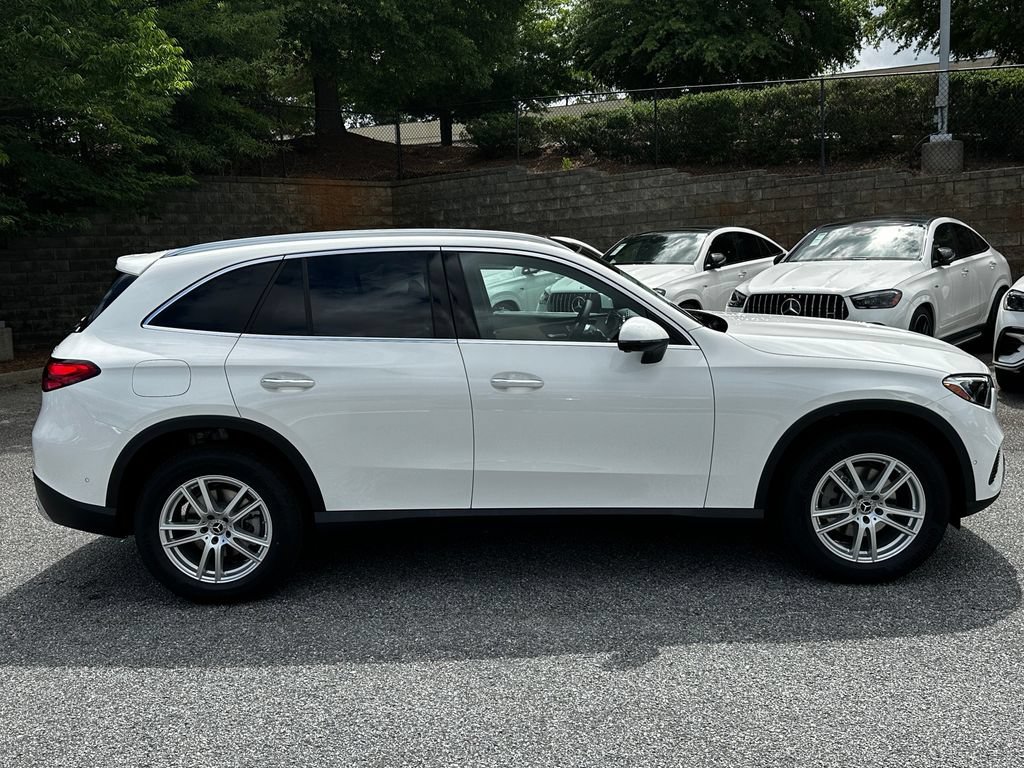 New 2026 Polar White Mercedes-Benz GLC 300 image 47