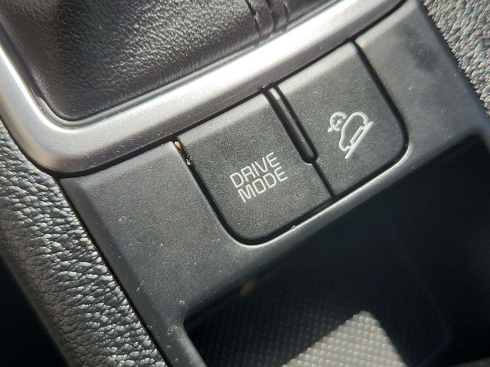 Used 2022 Pacific Blue Kia LX image 23
