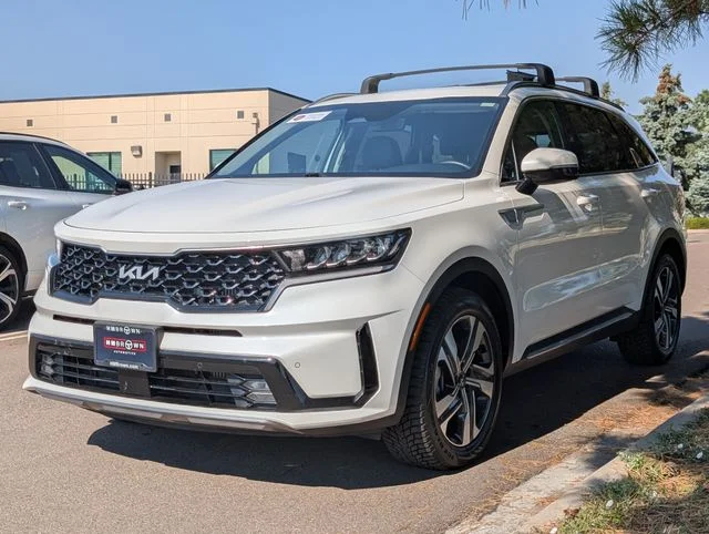 Used 2023 Snow White Pearl Kia EX image 5