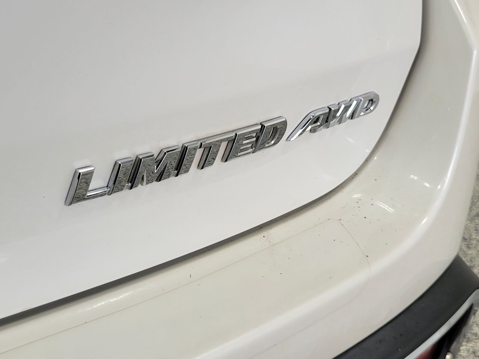 Used 2018 White Toyota Limited Platinum image 31