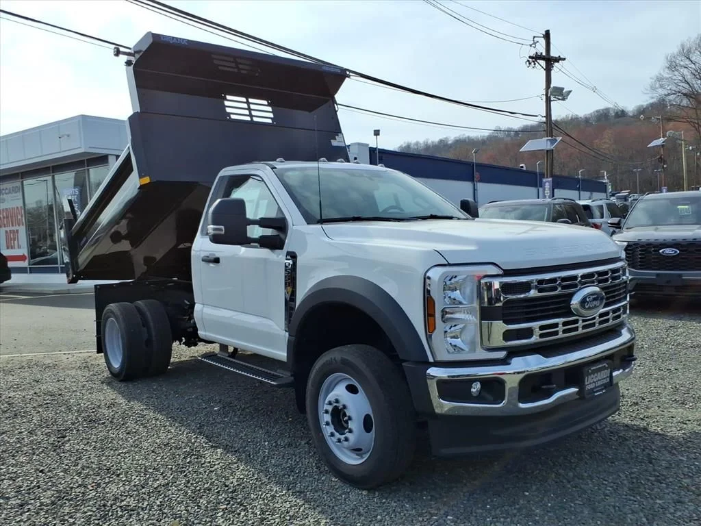 2025 Ford F-550 XL 4x4 Regular Cab 145-In DRW's photo