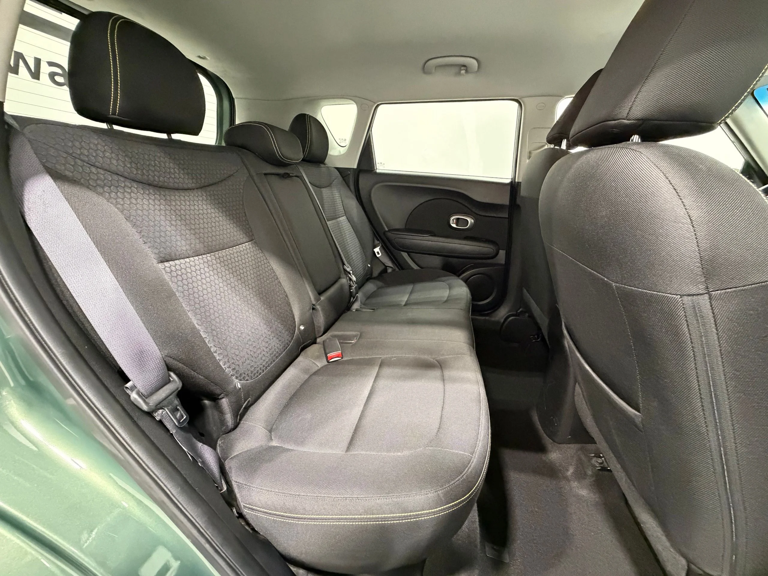 Used 2014 Green Kia Plus image 26
