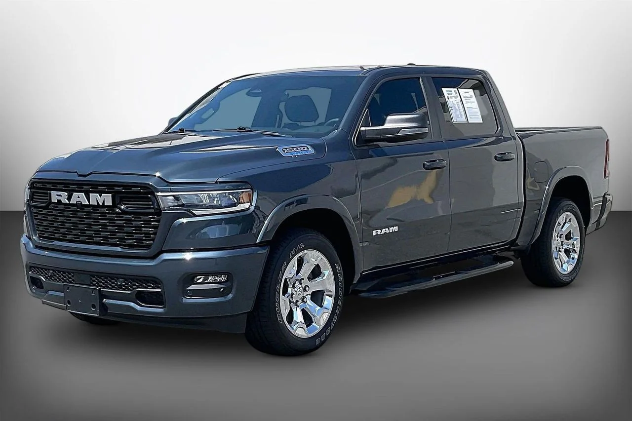 Used 2025 Blue Ram Big Horn/Lone Star image 4