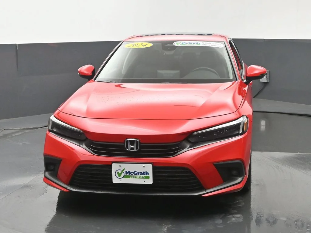 Used 2024 Red Honda Touring image 6
