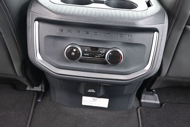 New 2027 Star White Metallic Tri-Coat Ford MAX Active image 86