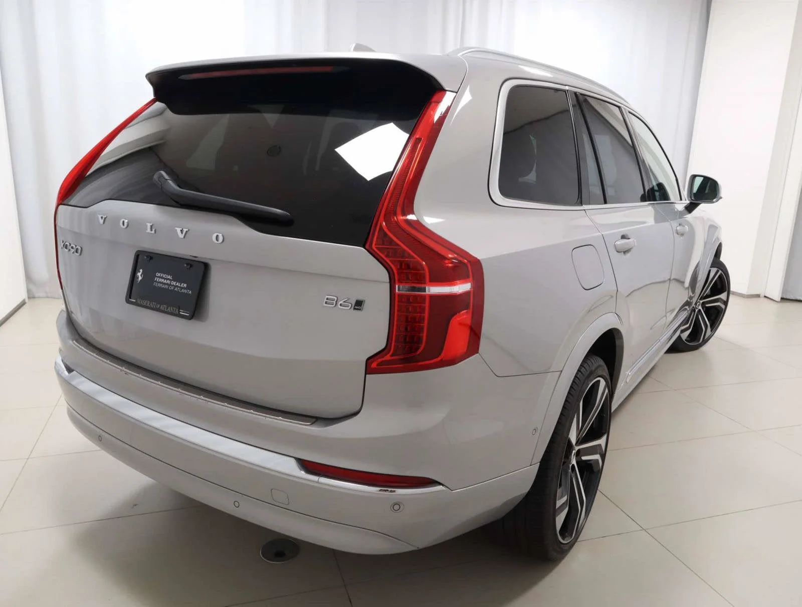 Used 2024 Silver Volvo Ultimate Bright Theme image 5