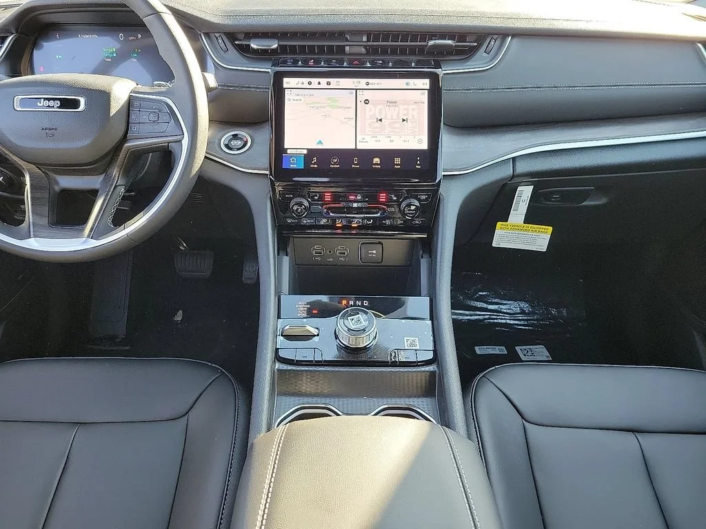 New 2024 Bright White Clearcoat Jeep  image 11