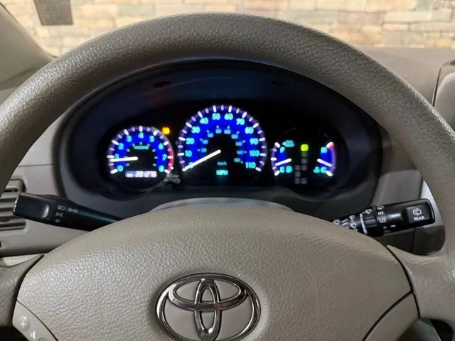 Used 2010 Blue Mirage Metallic Toyota LE image 18