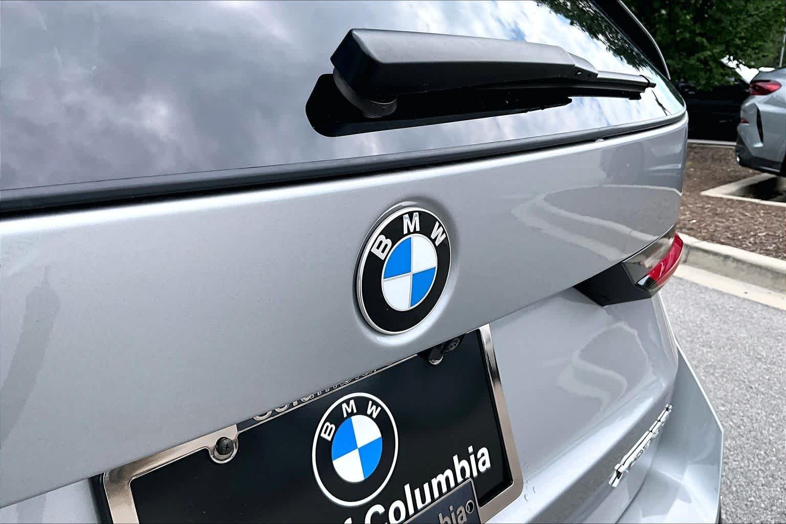 Certified Used 2025 Space Silver Metallic BMW xDrive28i image 9