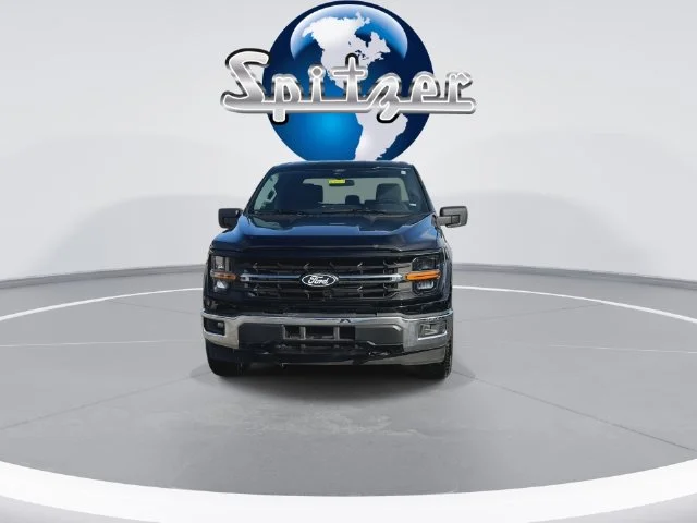 Used 2025 Black Ford XLT image 4