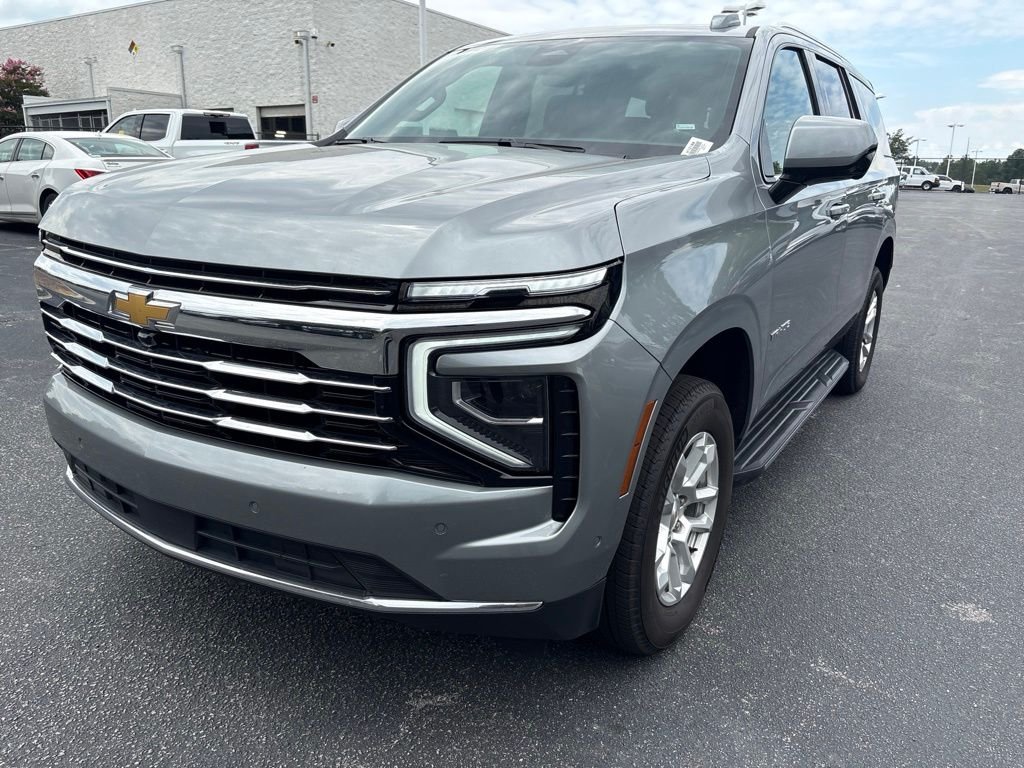 Used 2025 Gray Chevrolet LT image 7