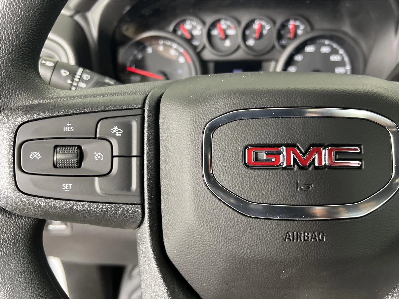 New 2026 Summit White GMC Pro image 21