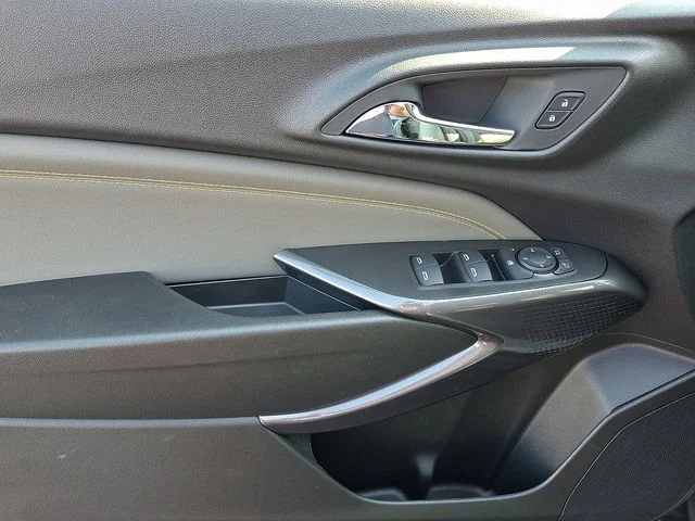 New 2026 Green Chevrolet ACTIV image 10