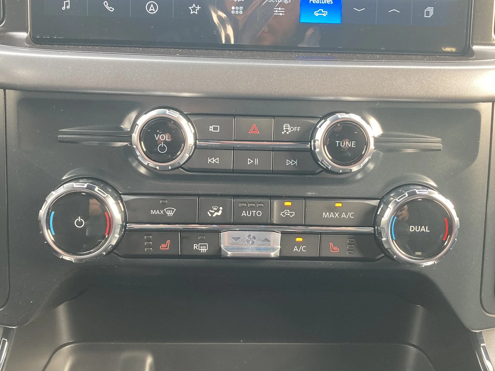 New 2026 Oxford White Ford XLT image 20