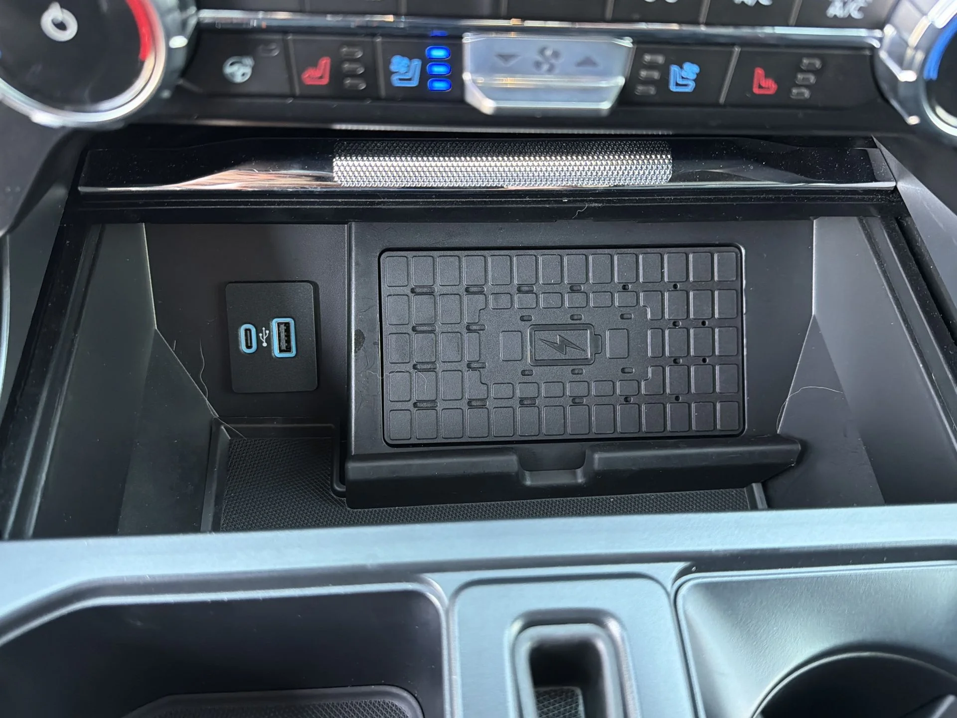 Certified Used 2024 Avalanche Ford Raptor image 12